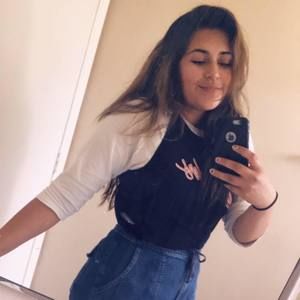 Meet your Posher, Nayeli